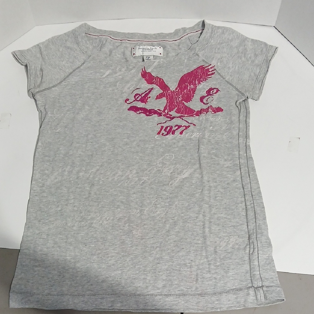Kids Gray and Pink Graphic T-Shirt American Eagle Large